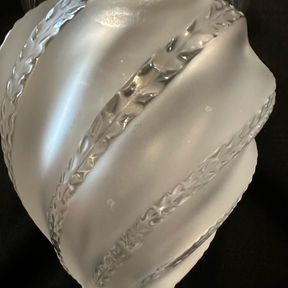 Lalique Ermenonville Frosted Crystal Vase-1950s-France-Leaf Vine-Glass-Bulbous - Picture 7 of 9